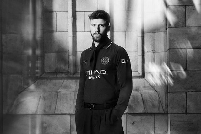 Rúben Dias exibe equipamento alternativo (Foto: Man. City)
