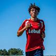 Miguel Patrício tem-se mostrado em grande plano de Caravelo ao peito - Foto: Rio Ave