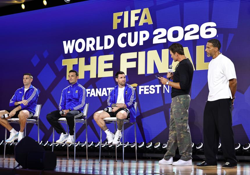 Messi responde a pergunta de Tom Brady