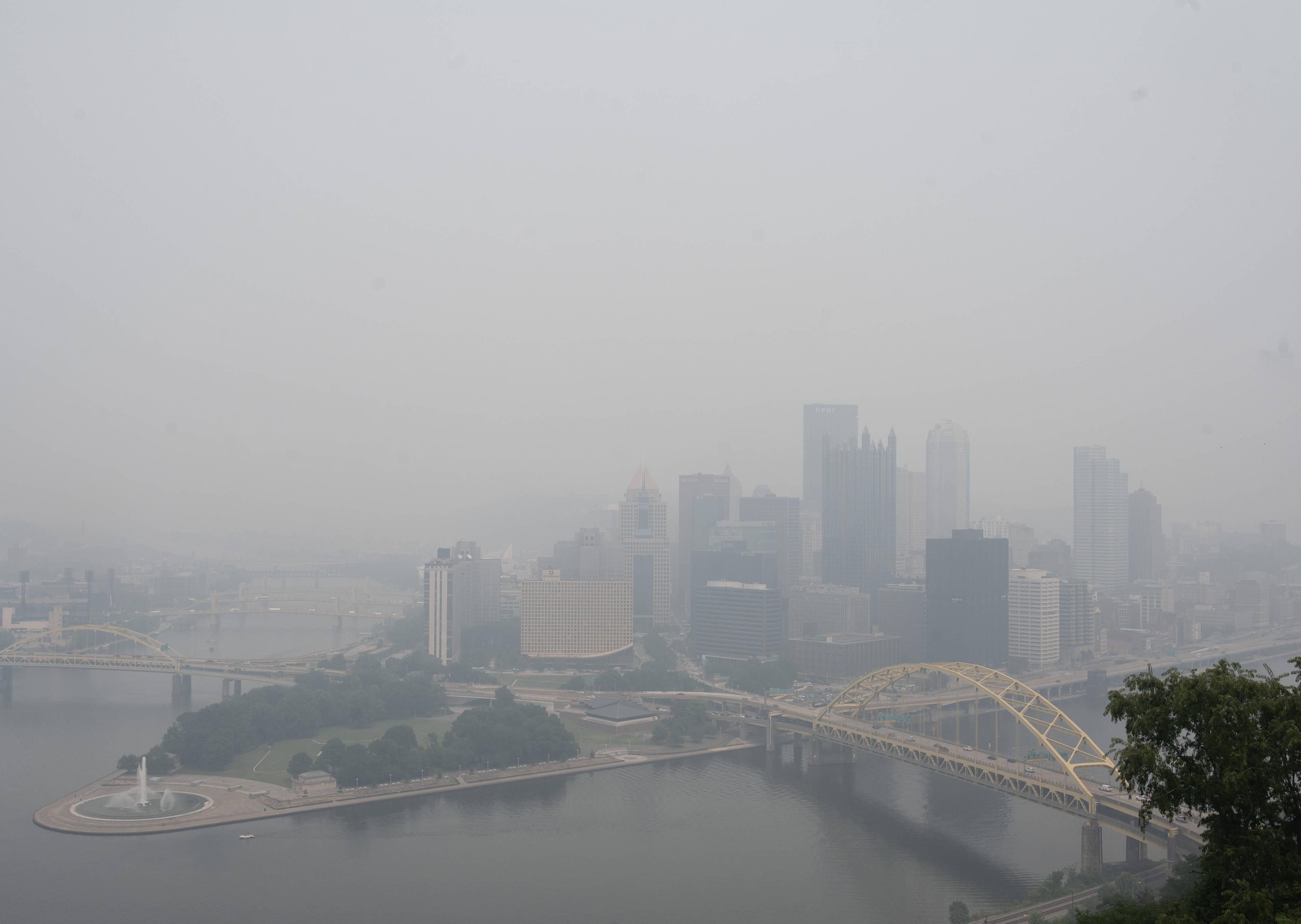 Qualidade do ar em Pittsburgh afetada por fumo de incêndio