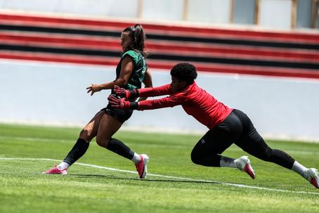 Ana Dias já passou por Janny Belém e vai marcar (Foto Sporting CP)