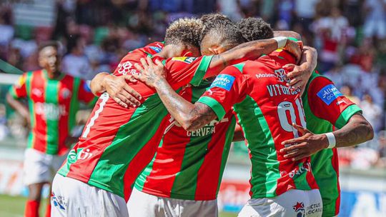 Marítimo vence e agrava série negativa do Ac. Viseu