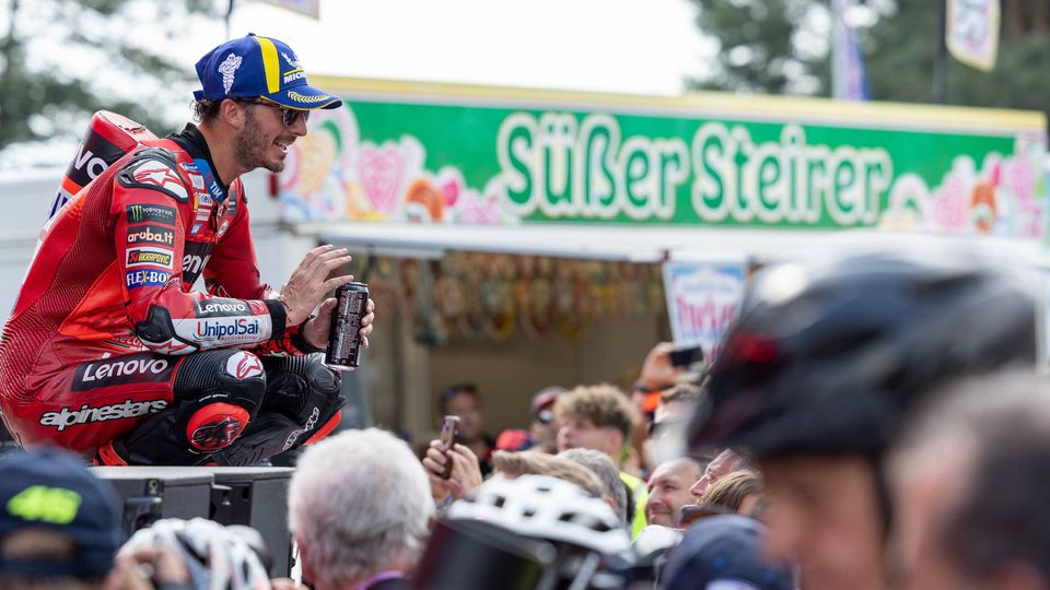 Mais um passeio de Bagnaia na Áustria, Miguel teve de arregaçar mangas para ser 12.º