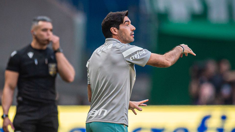 Abel Ferreira vence dérbi paulista com golo aos 90+12’