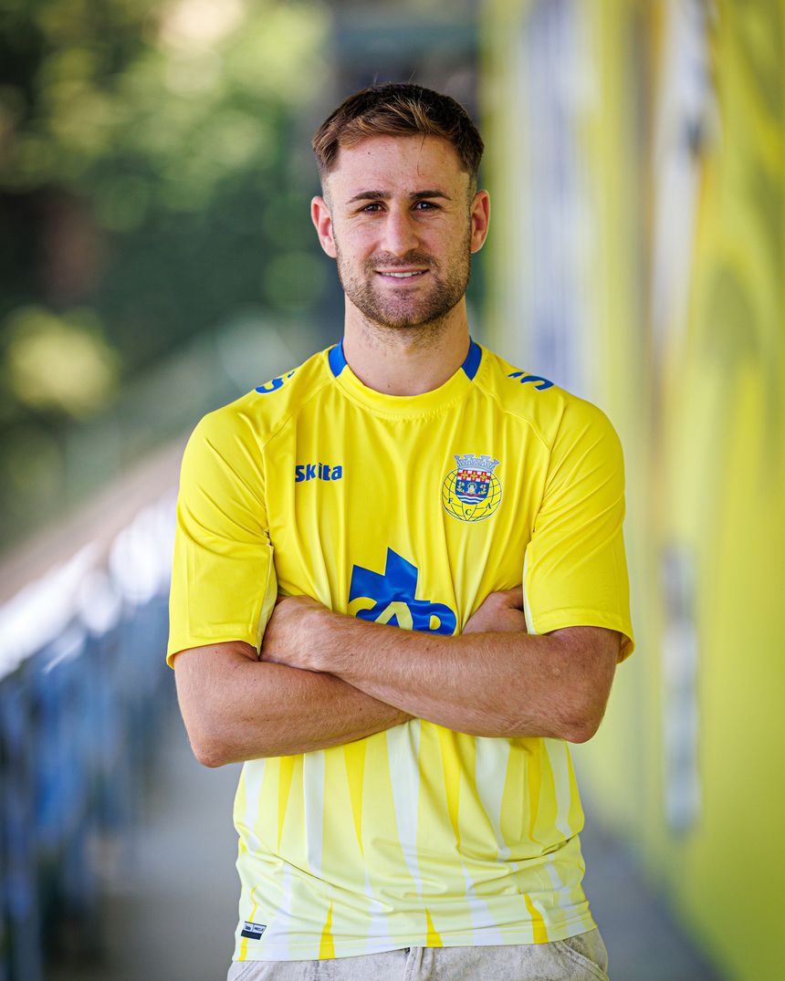 Iván Barbero no momento da apresentação em Arouca