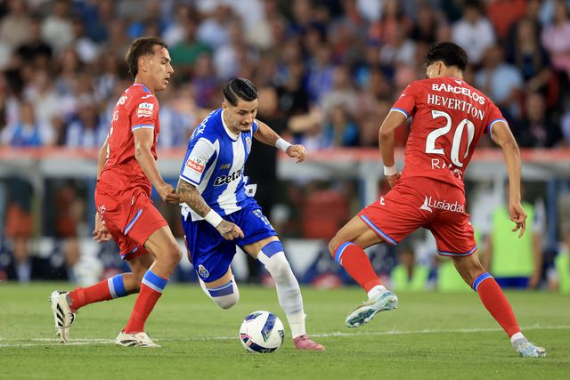 Gilistas tiveram alma, mas não conseguiram pontuar na receção aos dragões (Foto: José Coelho/LUSA)
