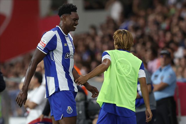 FC Porto: Samu sofreu rotura muscular e clássico é quase impossível