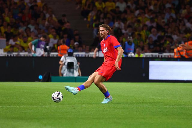 Mulher de Zabarnyi inflama o lume brando que existe no balneário do PSG