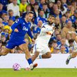 Premier League: na estreia de Grealish, Everton perde jogo polémico
