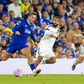 Premier League: na estreia de Grealish, Everton perde jogo polémico