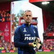 Rui Barbosa, treinador de guarda-redes do Nottingham Forest levou seis ponto na cabeça Foto: IMAGO