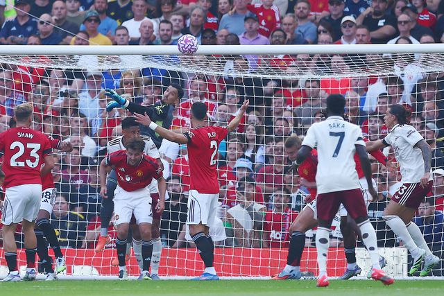 O lance em que Altay sofre golo do Arsenal