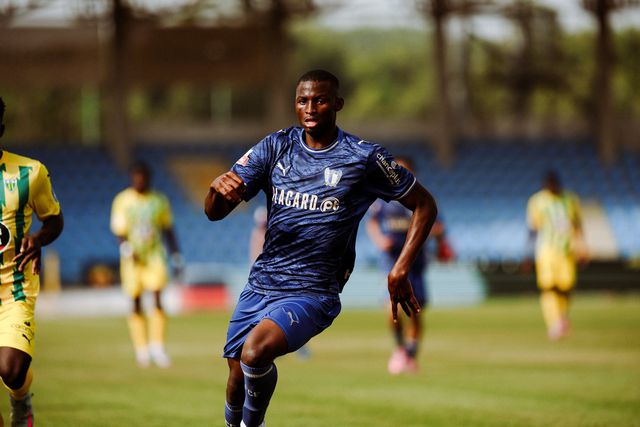 Depois de ter brilhado ao serviço do Gent B, avançado tenta agora a sua sorte no Minho (Foto: Famalicão)