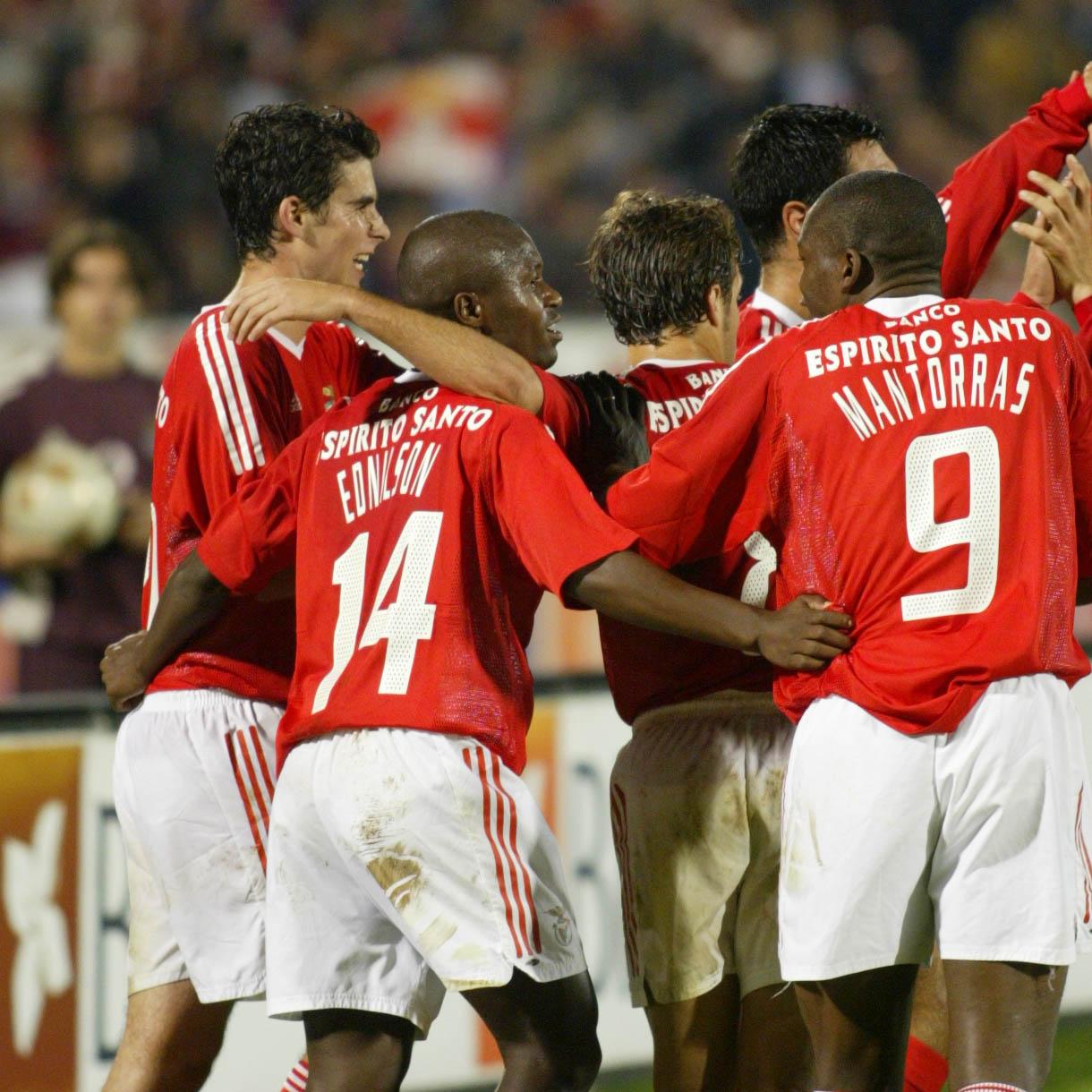 6.º: Benfica-Paços de Ferreira (7-0), 10 de novembro de 2002, 10.ª jornada da Liga - Foto: ASF