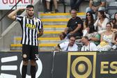 Zé Vitor abriu caminho ao triunfo do Nacional frente ao Estoril. -Foto: HOMEM DE GOUVEIA/LUSA