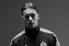 O vídeo de apresentação de Dedic no Newcastle