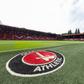 Charlton revela  ter encontrado um homem morto no estádio