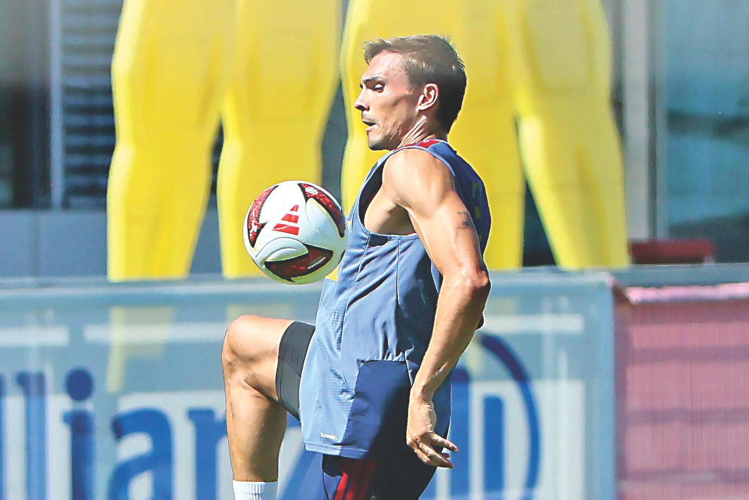 João Palhinha continua a treinar-se no Bayern à espera de decisões — Foto: IMAGO