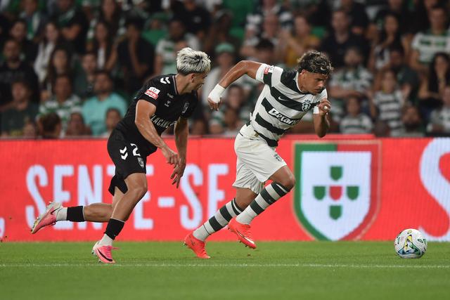 Diante do V. Guimarães Sporting sofreu um apagão na segunda parte, tal como diante do E. Amadora — Foto: MIGUEL NUNES
