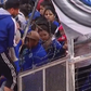 VÍDEO: caos em jogo na Argentina e bebé teve de ser resgatado no meio da confusão