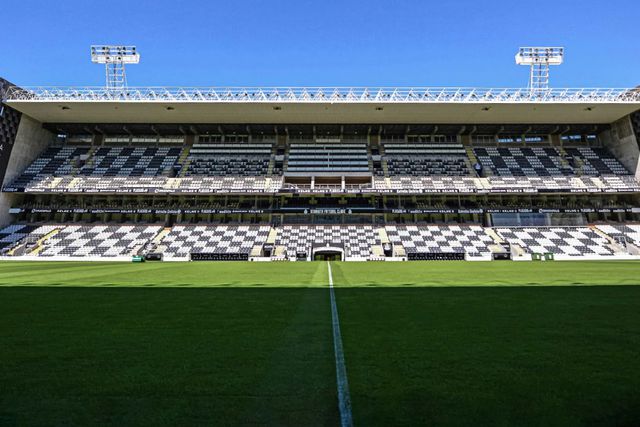 Boavista-Farense: axadrezados em marcha-atrás, algarvios a acelerar