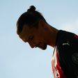 VÍDEO: Ibrahimovic no treino do Milan para ajudar após colapso com o Inter