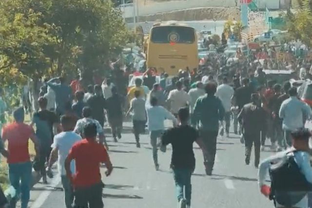 Imagens impressionantes: a histeria por Cristiano Ronaldo no Irão