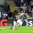 Recital de futebol de Bozeník e companhia afunda Chaves