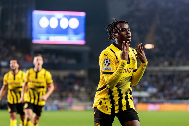 Gittens salta do banco para desbloquear a vitória ao Dortmund