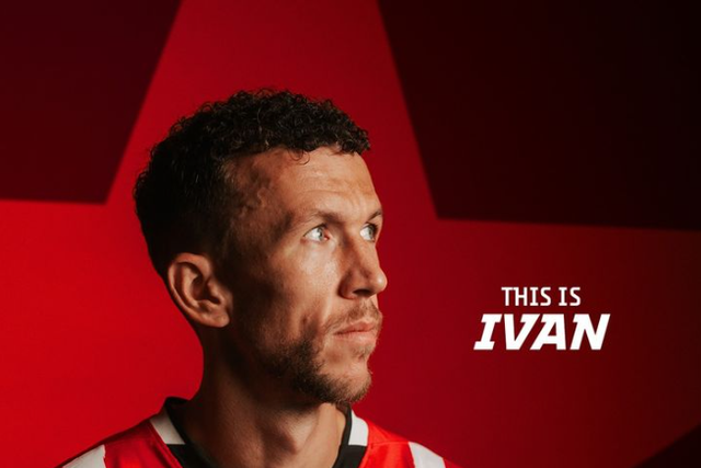 À atenção do Sporting: PSV anuncia reforço sonante