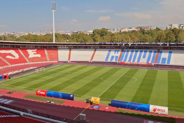 Como está o estádio que vai receber o Benfica amanhã