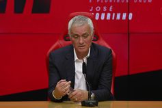 Mourinho não pensa no que aconteceu há 25 anos