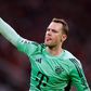 Neuer atinge mais duas marcas históricas na Liga dos Campeões