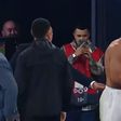 Vídeo: foi expulso e atirou camisola para a bancada, mas teve de a pedir de volta