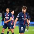 PSG confirma ausência de João Neves frente ao Marselha por lesão