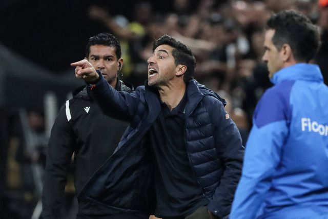 Abel Ferreira: «Jogámos contra o nosso rival e contra o público»