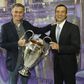 José Mourinho e Jorge Mendes, em 2010, no centro de treino do Real Madrid