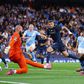 UEFA Champions League: City vence contra 10 e sem De Bruyne