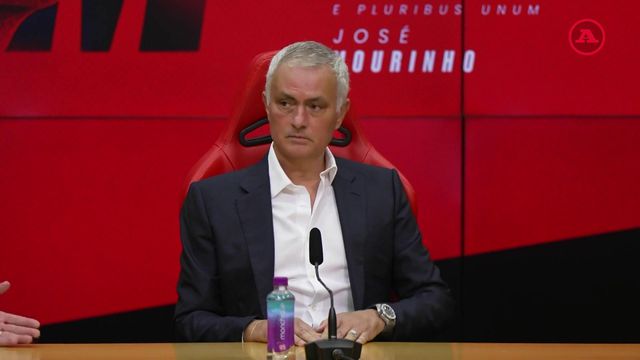 «Não me lembro de algum treinador em Portugal que tenha o currículo dele»