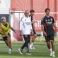 As fotos do primeiro treino de Mourinho no Benfica