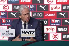 Jorge Jesus relativiza presença diminuta de jogadores portugueses em duelos da Liga