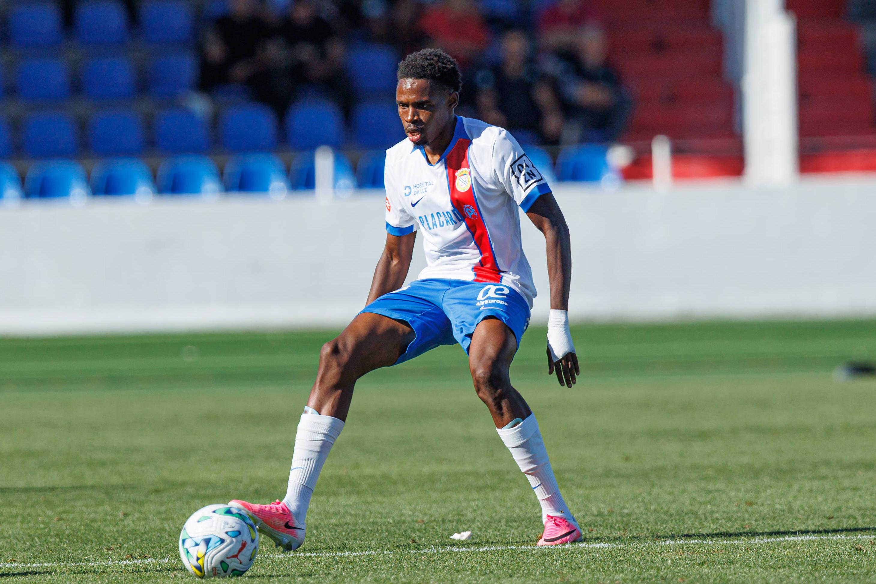 Yaya Bojang chegou ao Alverca esta época - Foto: IMAGO