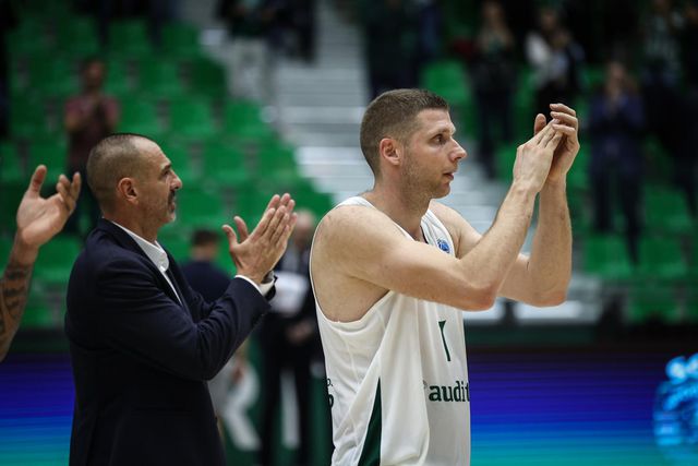 Basquetebol: treinador do Sporting fala em união
