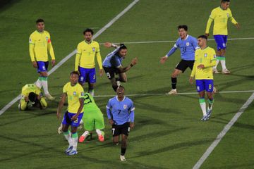 Exibição para esquecer do Brasil: nenhum remate enquadrado e derrota com Uruguai após 22 anos