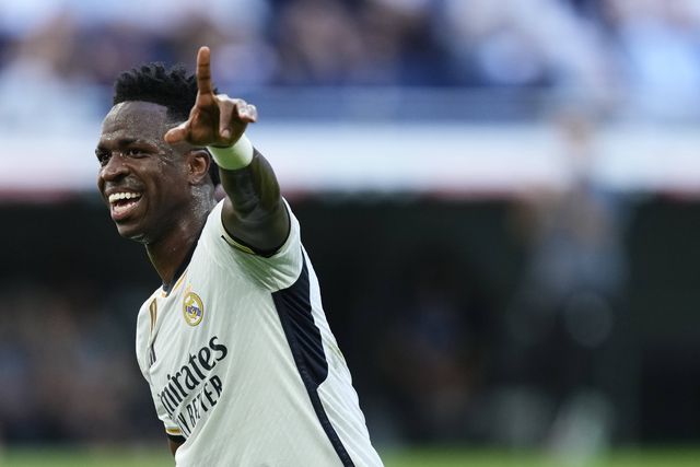 Vinícius Jr partilha golos de Ronaldo: «Viciado em fazer golos! El bicho CR7!»