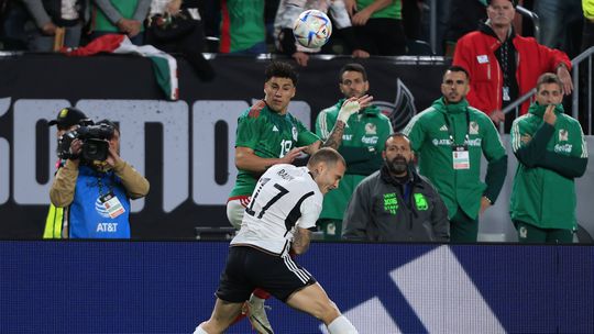 Jorge Sánchez a tempo inteiro no empate entre México e Alemanha