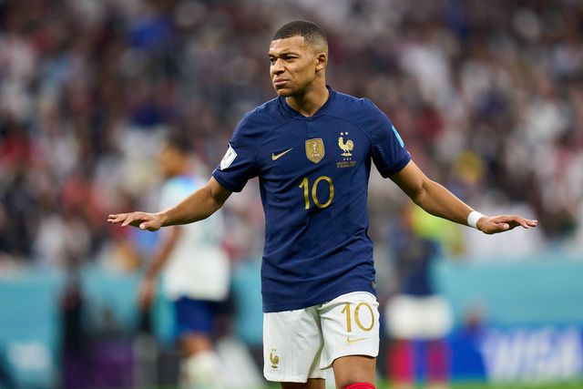 Vídeo: o gesto de Mbappé que 'derreteu' os adeptos franceses