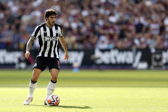 Newcastle reage à acusação de Sandro Tonali