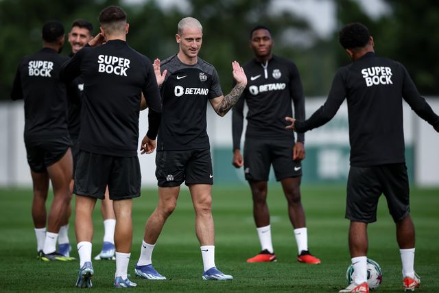 Sporting regressa aos treinos com olhos postos na prova rainha