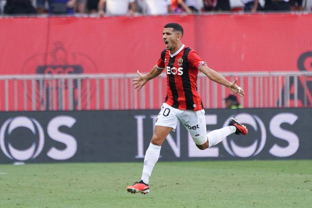 Nice suspende jogador por «apologia ao terrorismo e incitação ao ódio»